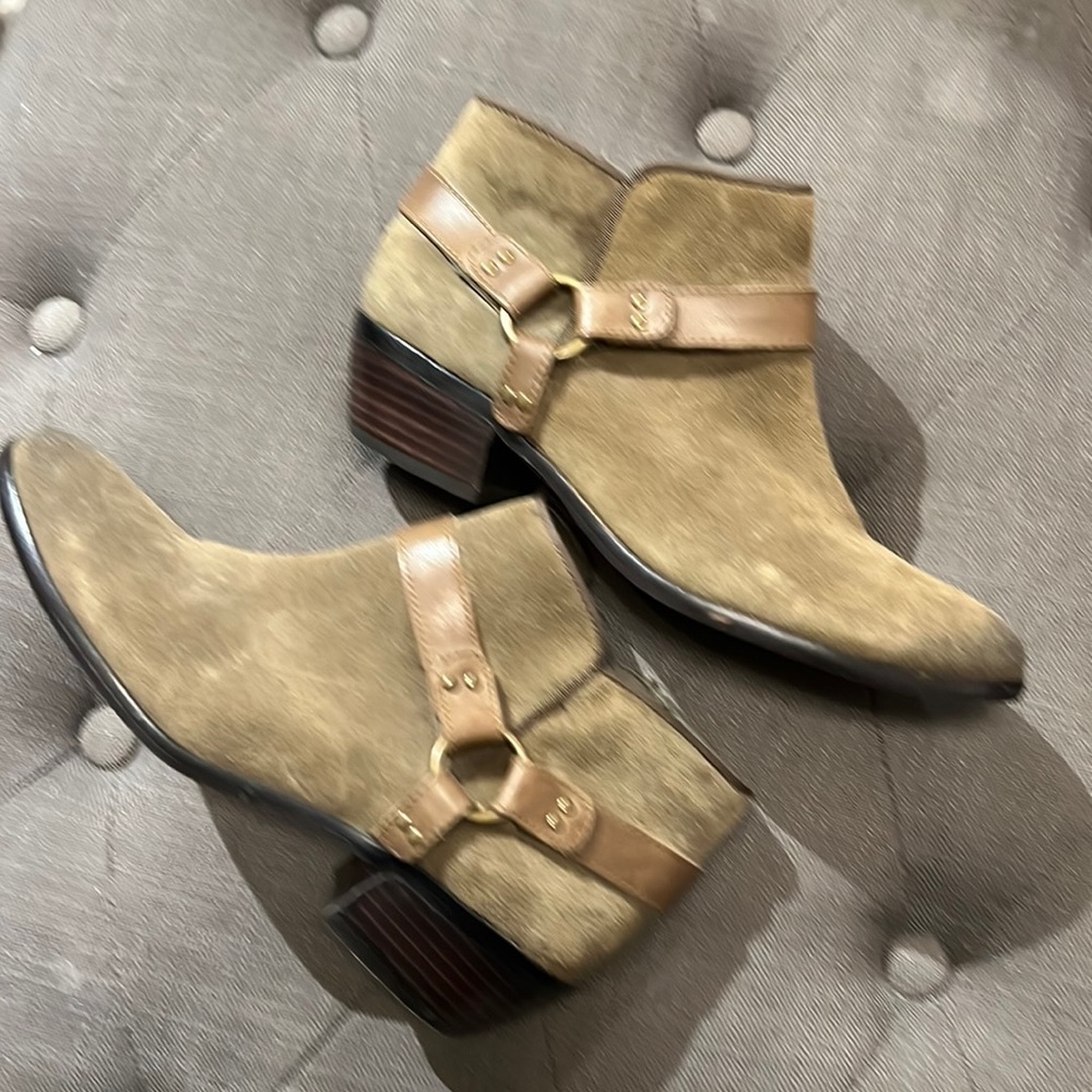 Sam Edelman green ankle boots.